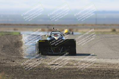 media/Oct-26-2025-CalClub SCCA (Sun) [[8ce1e69566]]/Group 6/Grapevine/